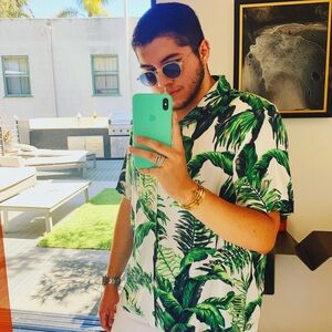 Meet your Posher, Roberto